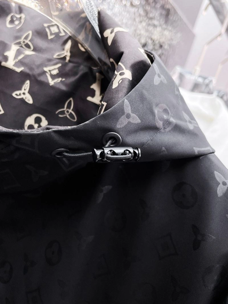 StreetReady Louis Vuitton Outwear 132795