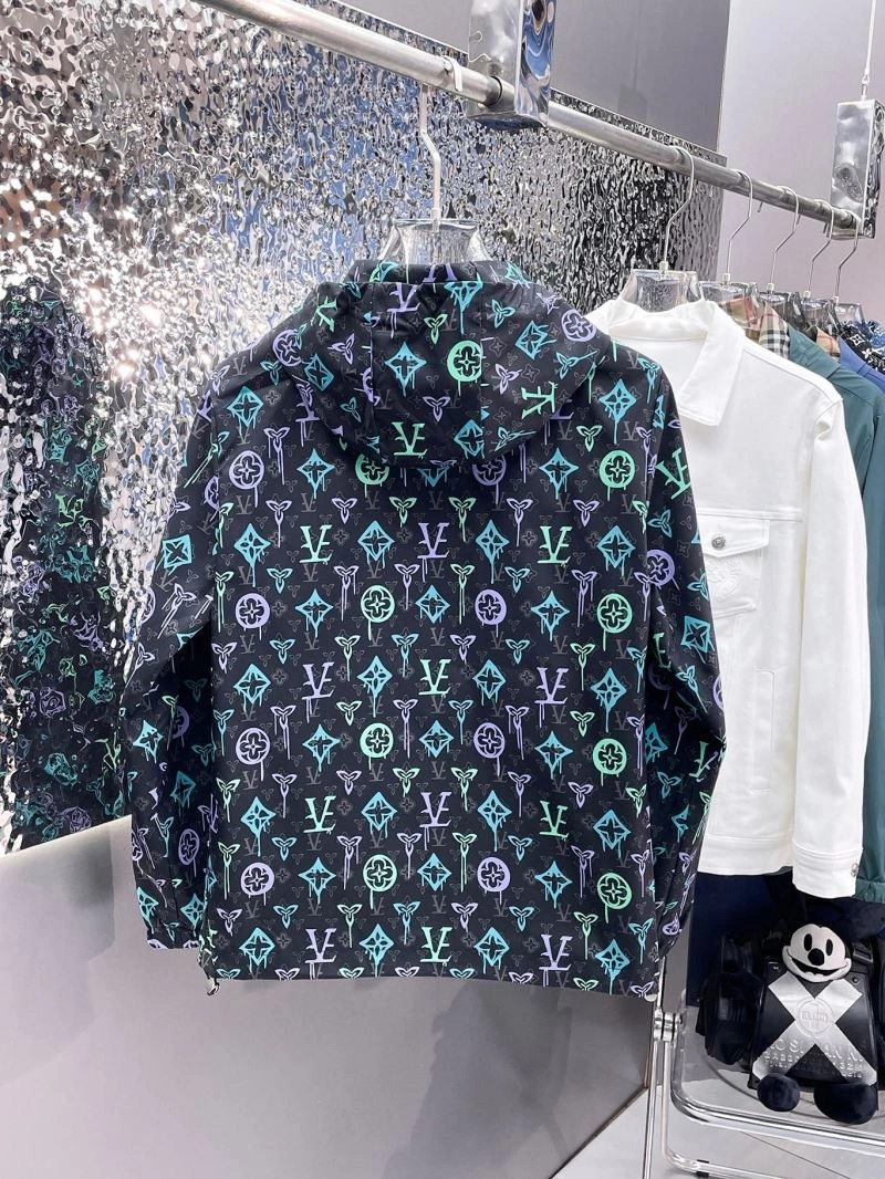 Sleek Louis Vuitton Outwear 132811