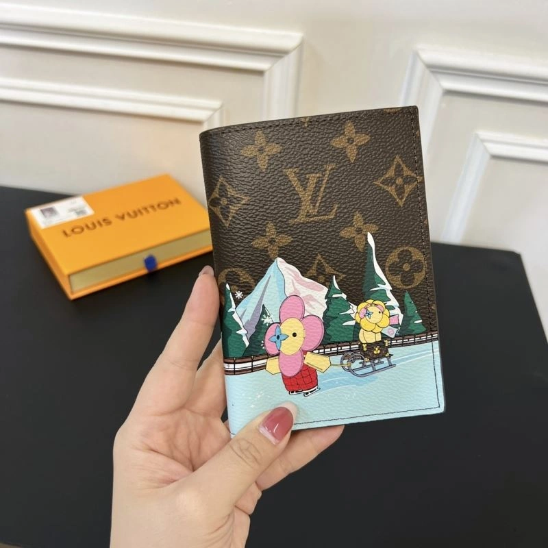 Louis Vuitton Passport Holders Stretchable 270490