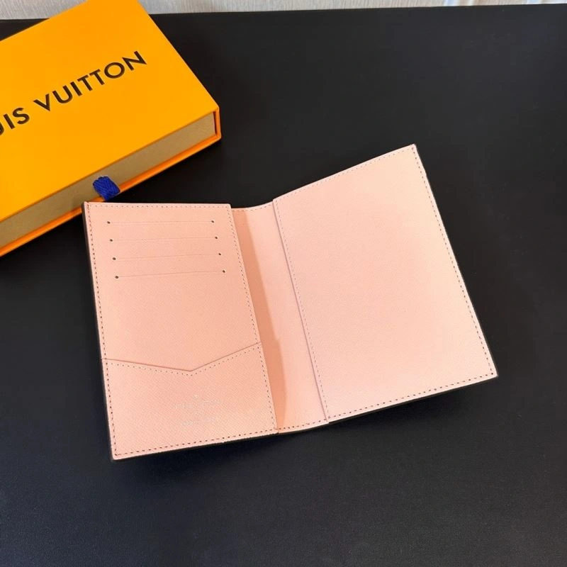 Elegant Louis Vuitton Passport Holders 270485