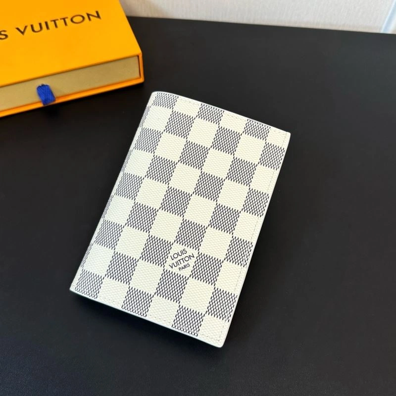 FreshLook Louis Vuitton Passport Holders 270488