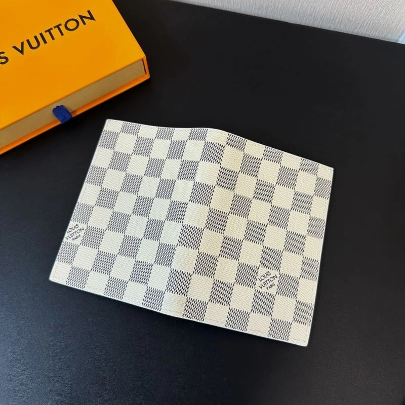 FreshLook Louis Vuitton Passport Holders 270488