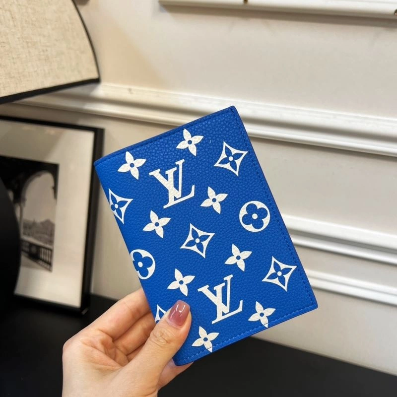 Stylish Louis Vuitton Passport Holders 270498