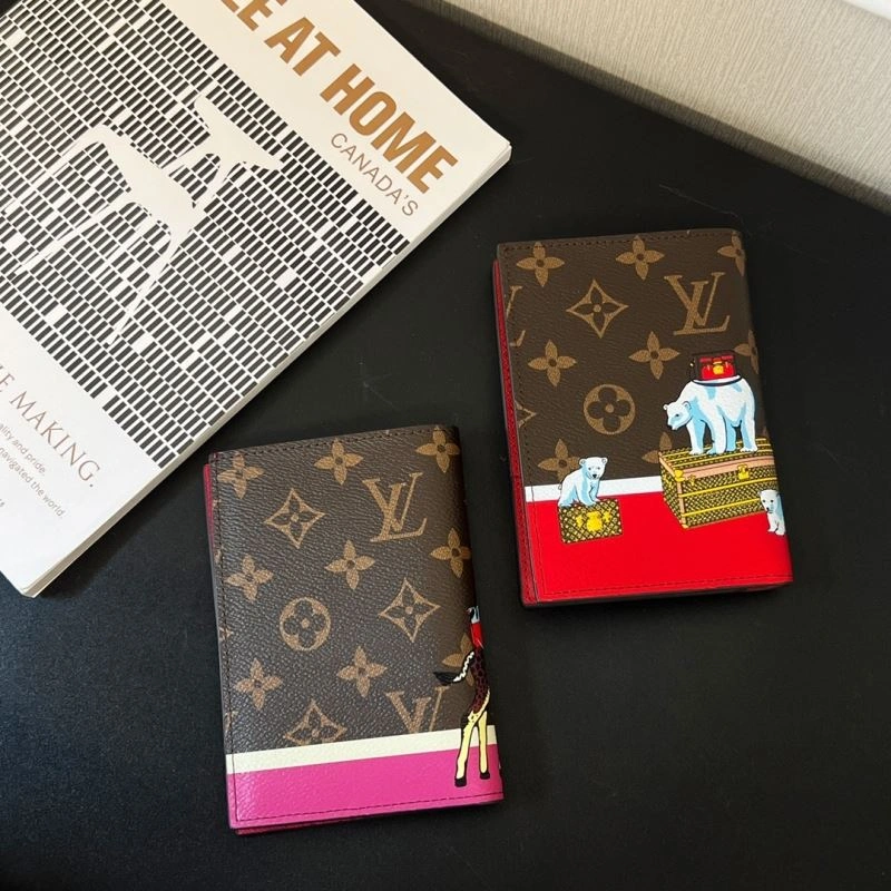 Practical Louis Vuitton Passport Holders 270471