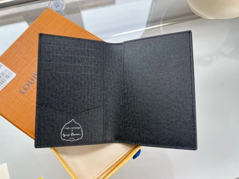 Trendy Louis Vuitton Passport Holders 270468
