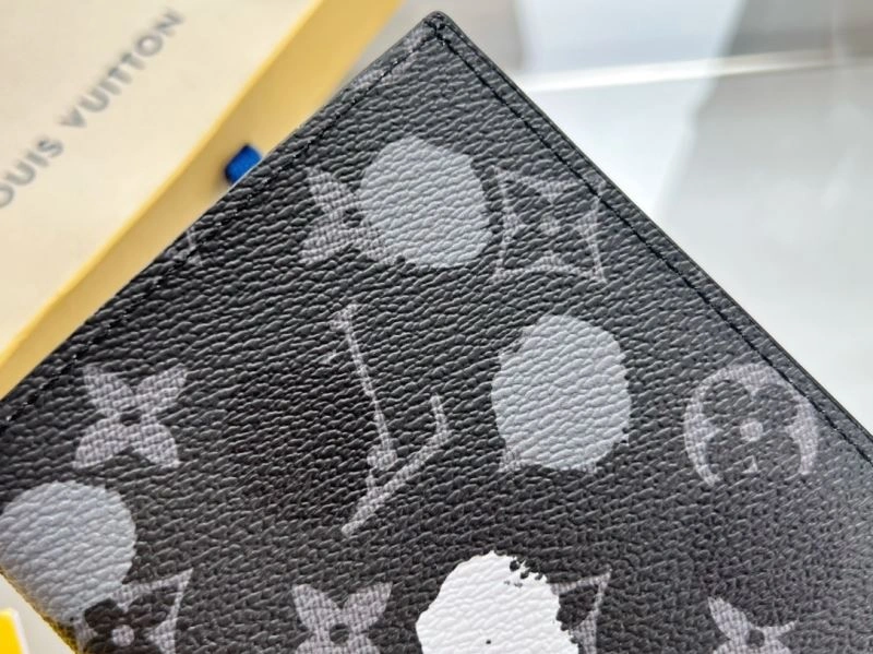 Trendy Louis Vuitton Passport Holders 270468