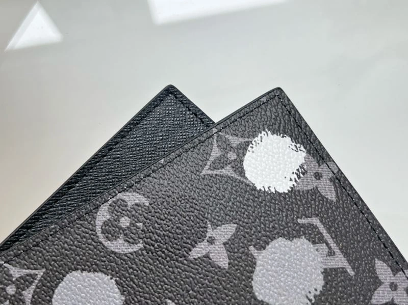 Trendy Louis Vuitton Passport Holders 270468