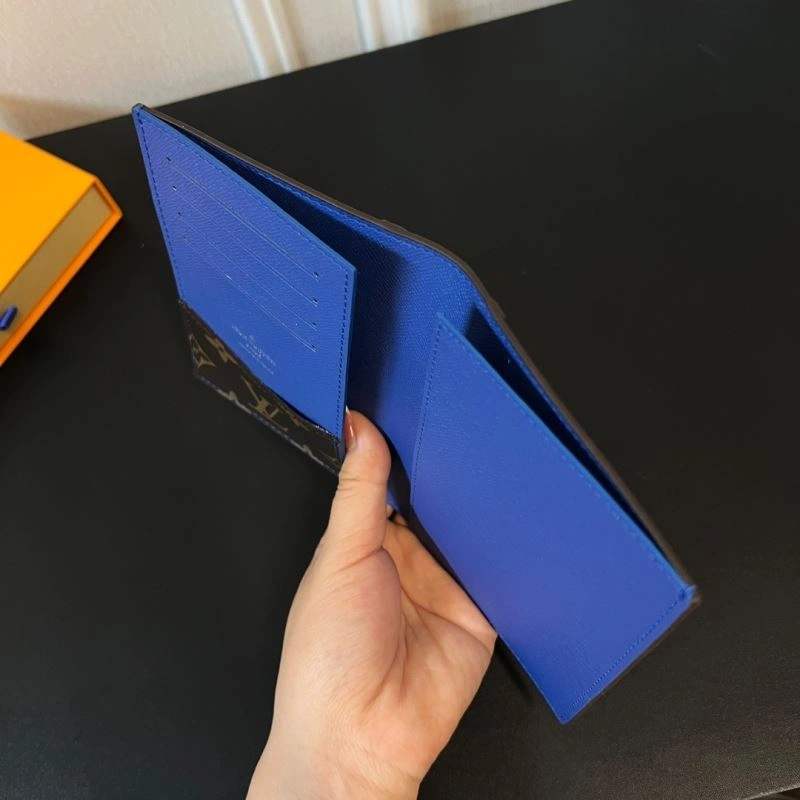 Louis Vuitton Passport Holders OnTrend 270410