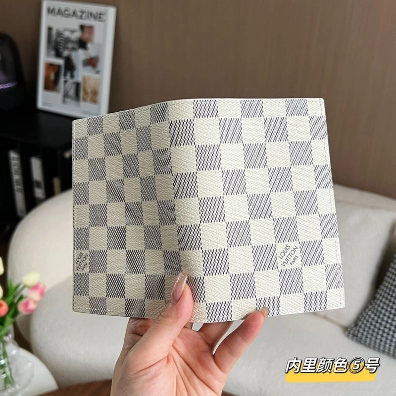 Louis Vuitton Passport Holders DailyWear 270461
