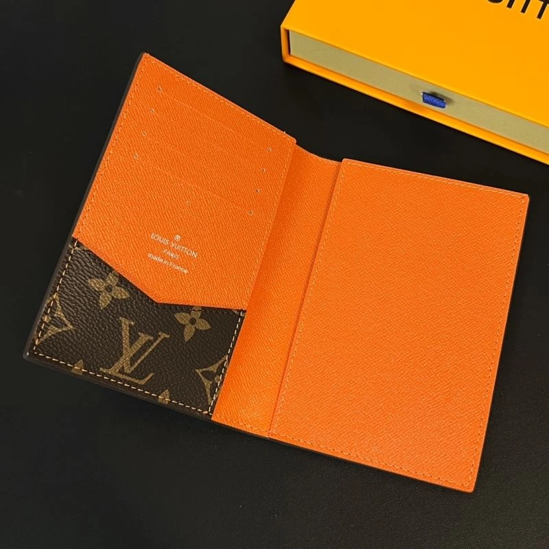 Louis Vuitton Passport Holders Sustainable 270458