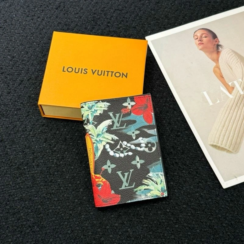 Snug Louis Vuitton Passport Holders 270454