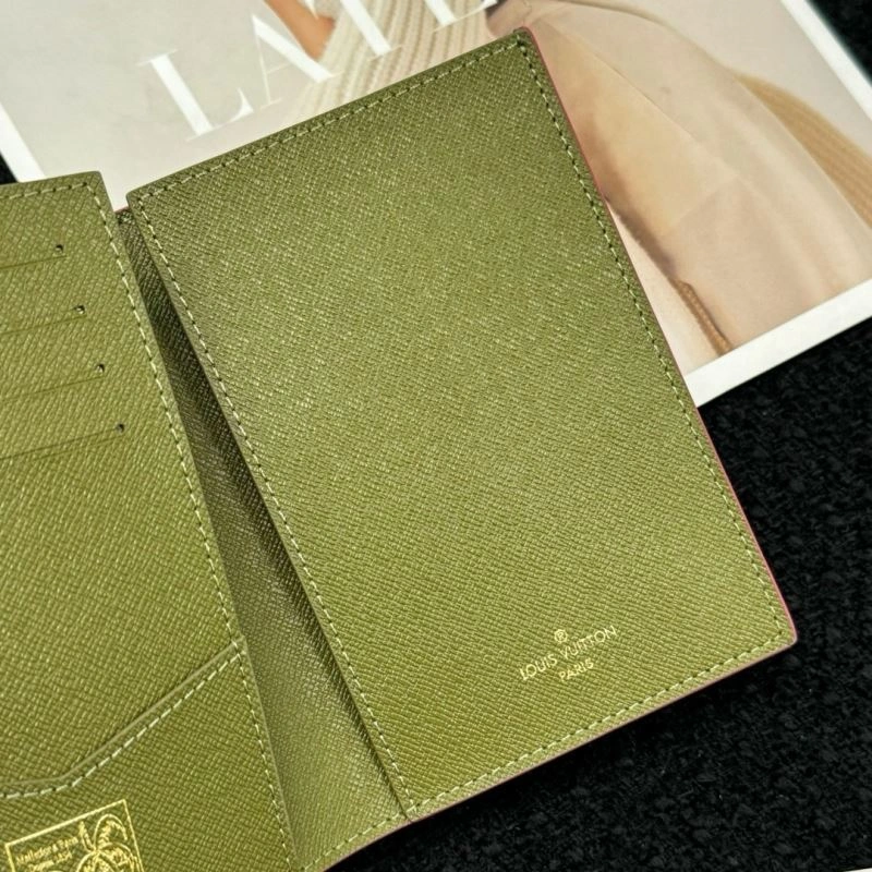 Louis Vuitton Passport Holders Affordable 270455