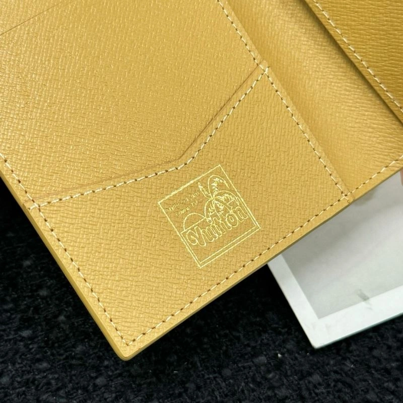 Stylish Louis Vuitton Passport Holders 270447