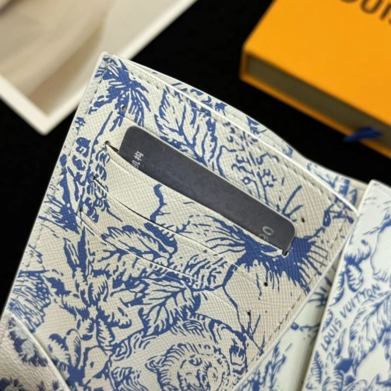 Louis Vuitton Passport Holders EyeCatching 270412