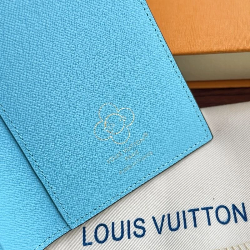Packable Louis Vuitton Passport Holders 270448
