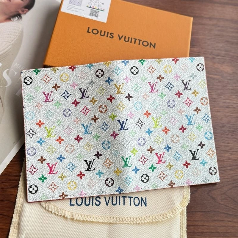Louis Vuitton Passport Holders Minimalist 270452