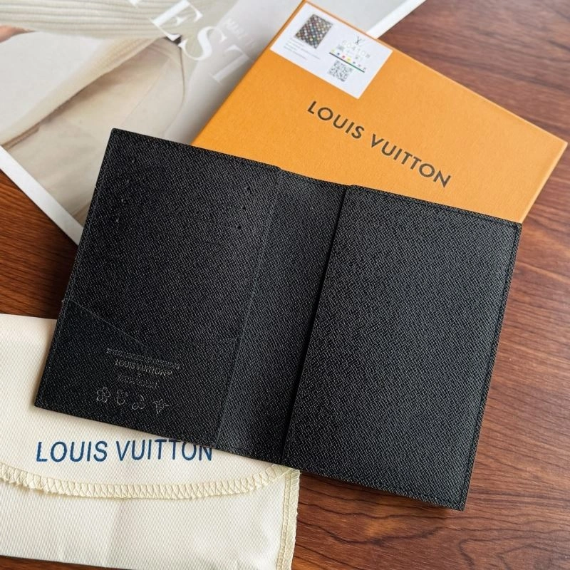 Louis Vuitton Passport Holders Unique 270443