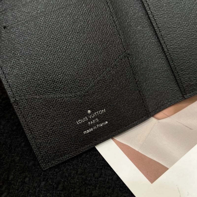 Louis Vuitton Passport Holders RelaxedFit 270439