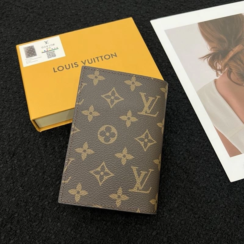 Louis Vuitton Passport Holders OnTrend 270438
