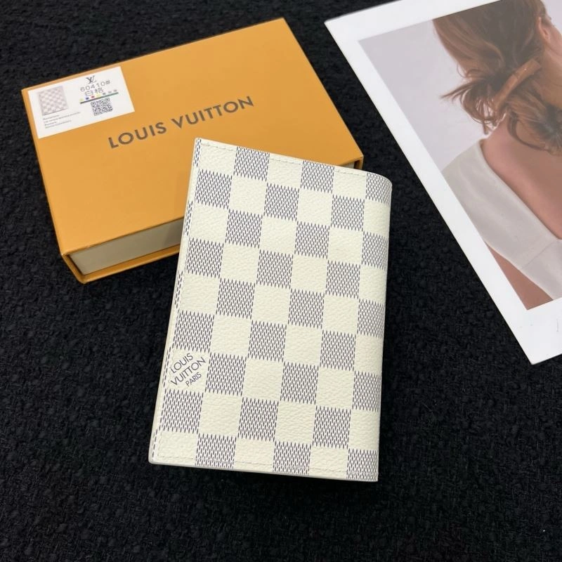 AllSeason Louis Vuitton Passport Holders 270437