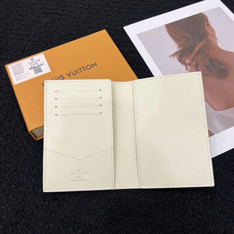 AllSeason Louis Vuitton Passport Holders 270437