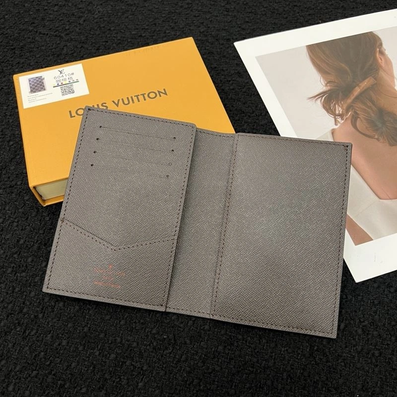 Louis Vuitton Passport Holders Durable 270432