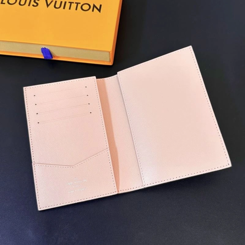 Durable Louis Vuitton Passport Holders 270450