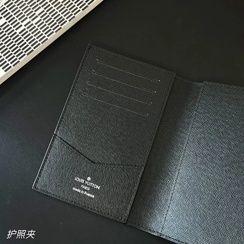 Louis Vuitton Passport Holders EasyMatch 270435