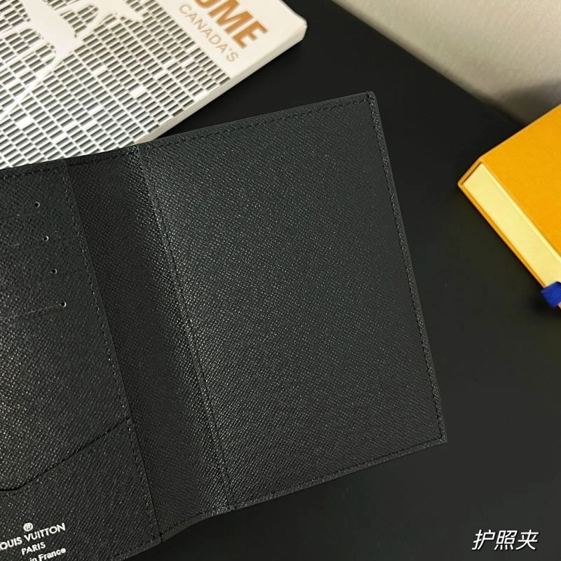 Louis Vuitton Passport Holders EasyMatch 270435