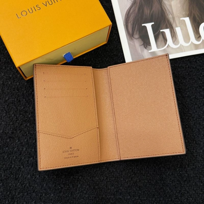 MultiPurpose Louis Vuitton Passport Holders 270427