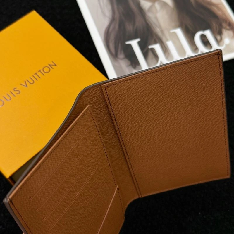 MultiPurpose Louis Vuitton Passport Holders 270427