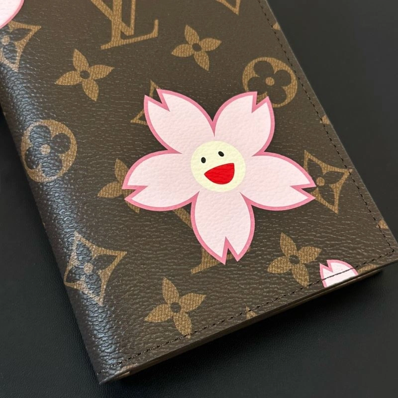 Elegant Louis Vuitton Passport Holders 270428