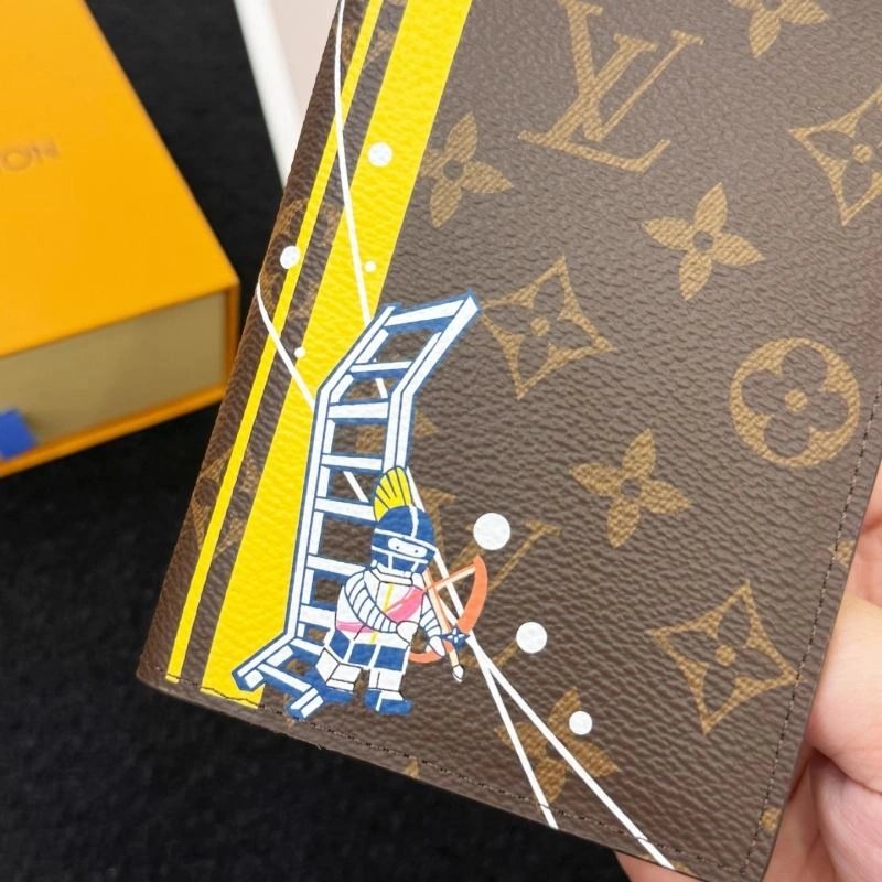 Louis Vuitton Passport Holders GoodFit 270420