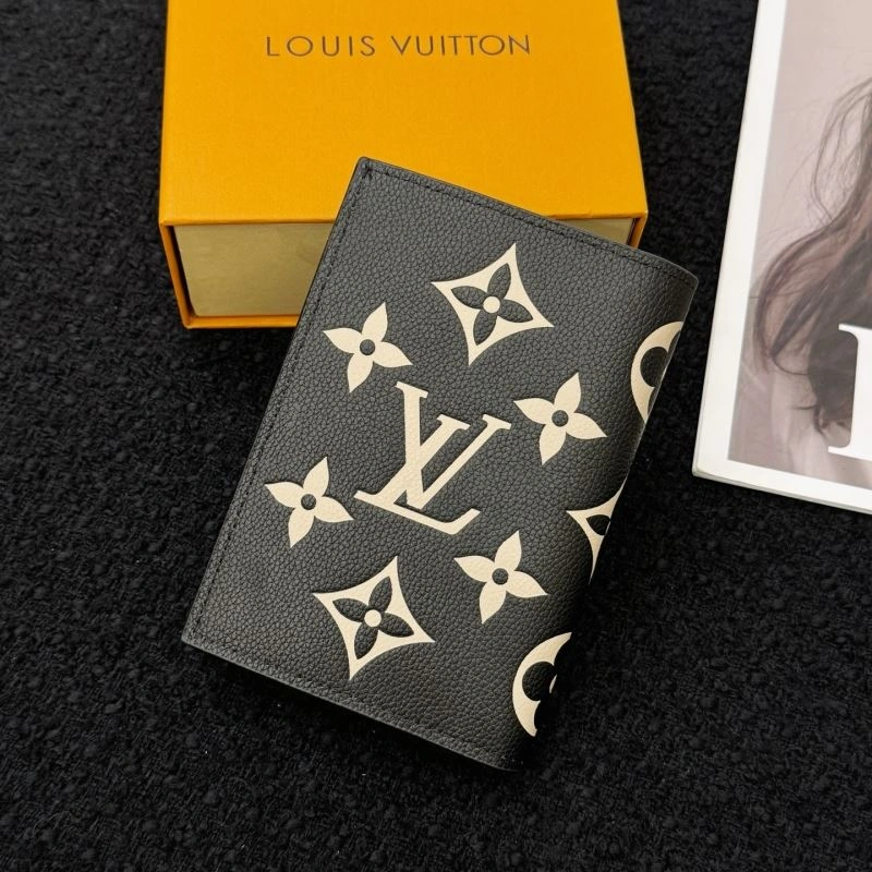 Lightweight Louis Vuitton Passport Holders 270417