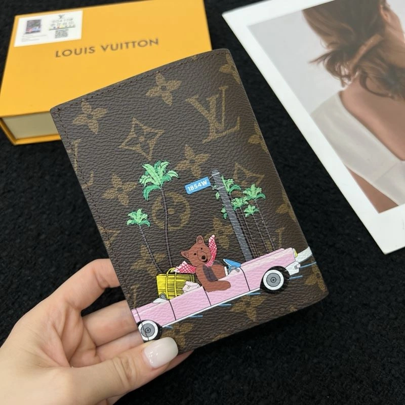 Louis Vuitton Passport Holders WaterResistant 270406