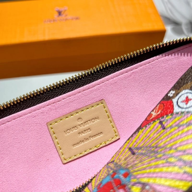 Minimalist Louis Vuitton Pencil Pouches 270585