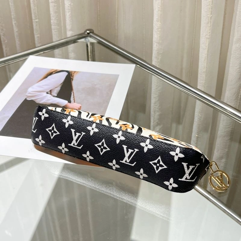 Louis Vuitton Pencil Pouches Cozy 270559