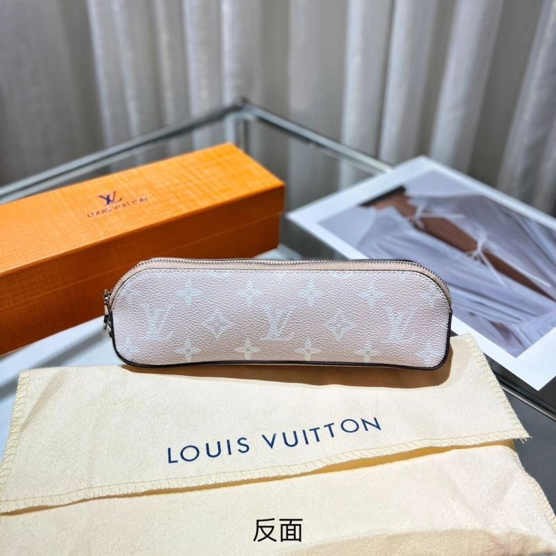 Flexible Louis Vuitton Pencil Pouches 270552