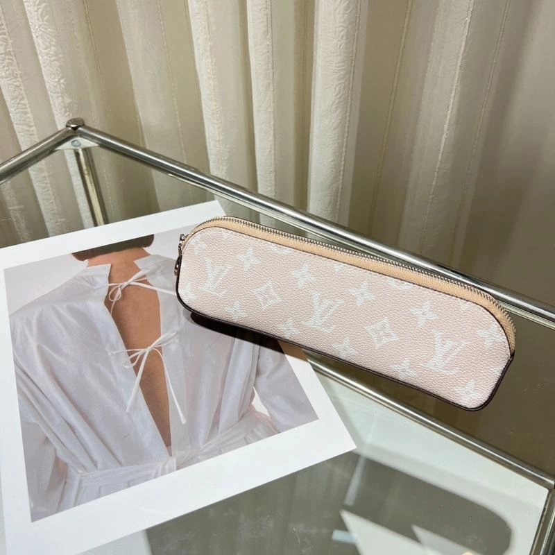 Flexible Louis Vuitton Pencil Pouches 270552