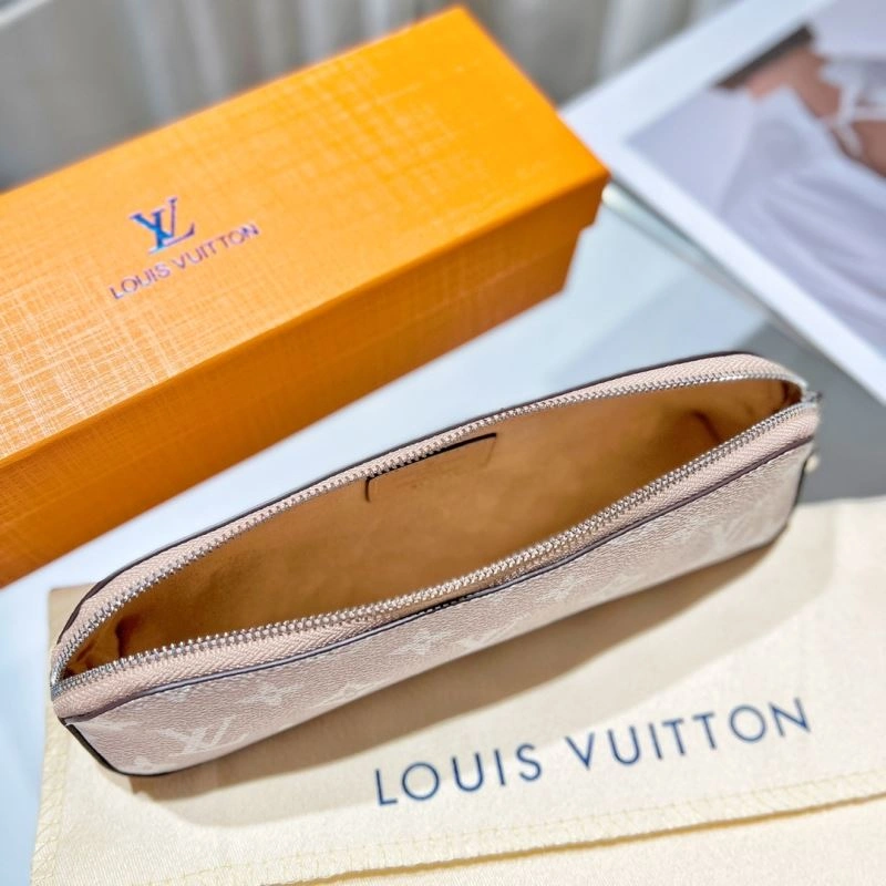 Flexible Louis Vuitton Pencil Pouches 270552