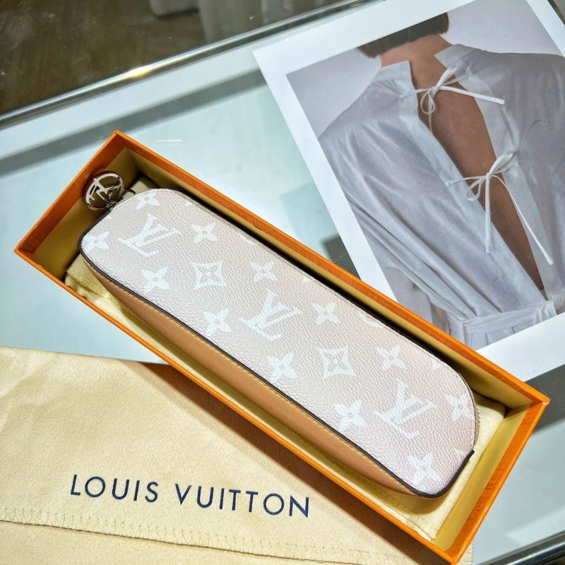 Flexible Louis Vuitton Pencil Pouches 270552