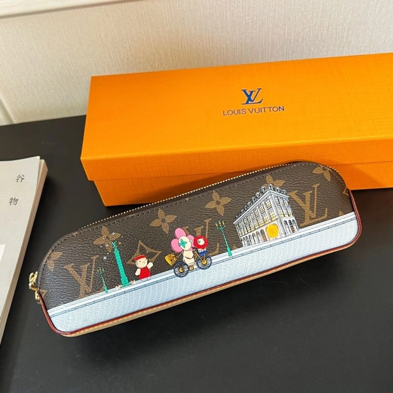 Chic Louis Vuitton Pencil Pouches 270541