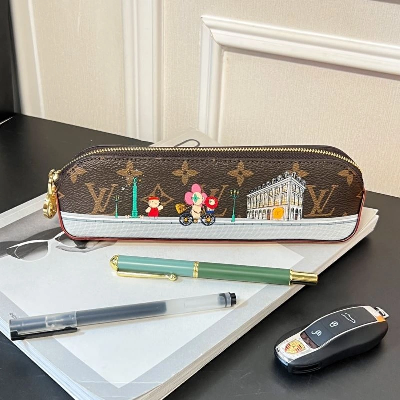 Chic Louis Vuitton Pencil Pouches 270541