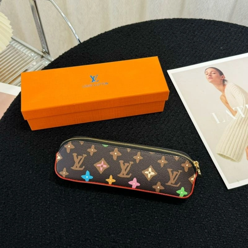 Snug Louis Vuitton Pencil Pouches 270537