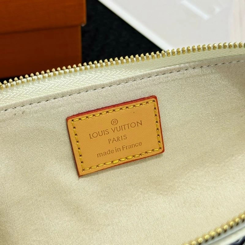 Louis Vuitton Pencil Pouches Cozy 270536