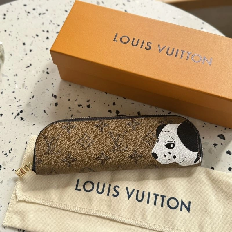 Tailored Louis Vuitton Pencil Pouches 270543