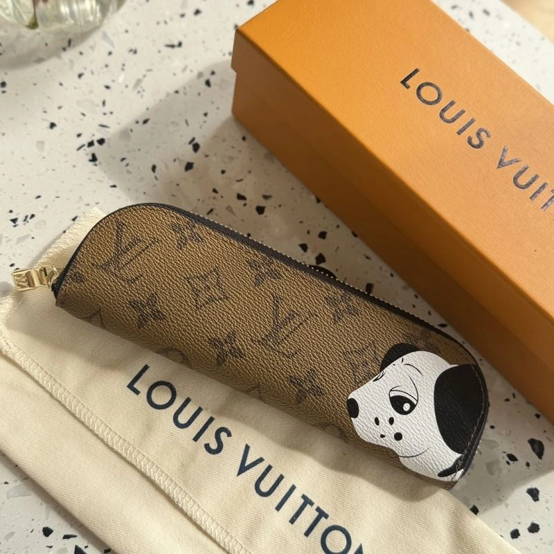 Tailored Louis Vuitton Pencil Pouches 270543