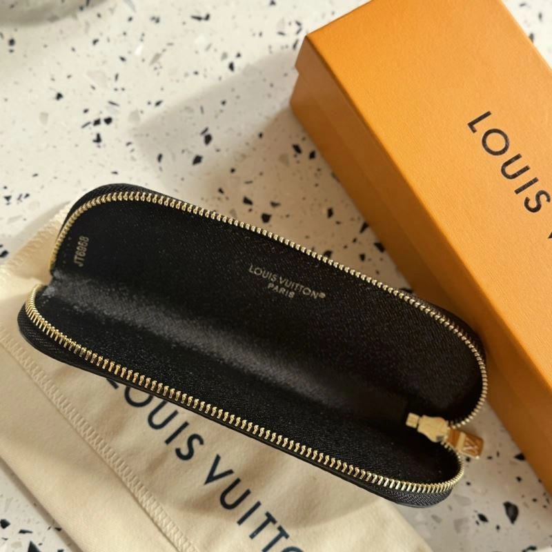 Tailored Louis Vuitton Pencil Pouches 270543