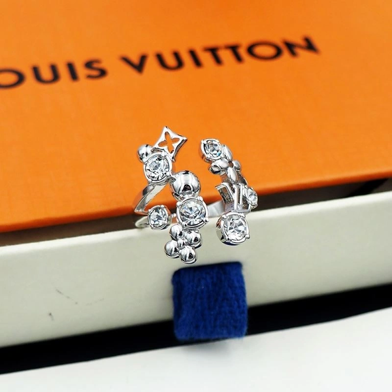 Refined Louis Vuitton Rings 251611