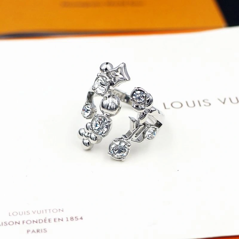 Refined Louis Vuitton Rings 251611